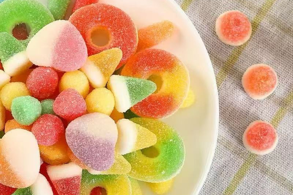 Assorted two-colour jelly candies for recipe and product format development
