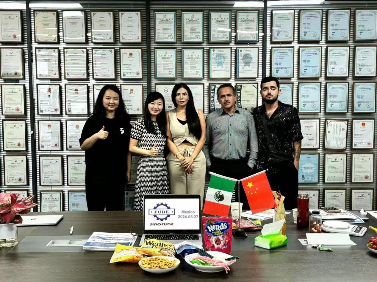 Dulces Pillo clients visiting SINOFUDE in Shanghai in May 2024